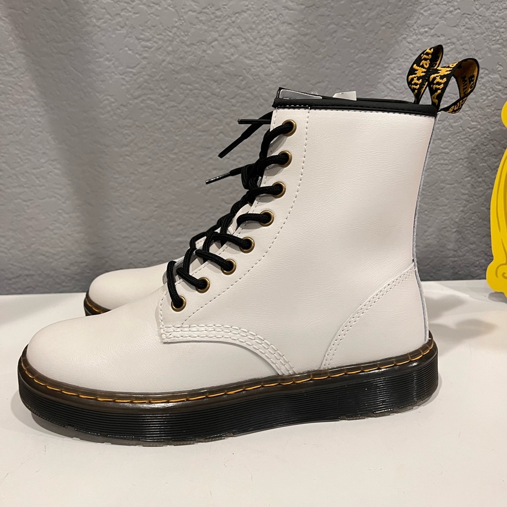 Dr. Martens Zavala 8-Eyelet Combat Boot - Picture 1 of 5